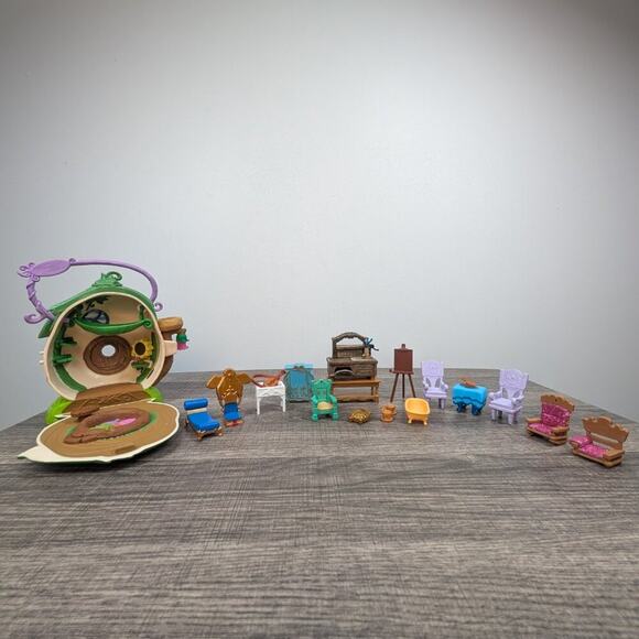 Disney Animators Lot of Furniture and Tinkerbell's Mini Cottage Collectible - Picture 1 of 8